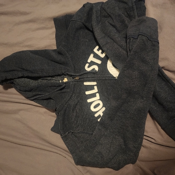 Hollister Gray Hoodie - Picture 2 of 3